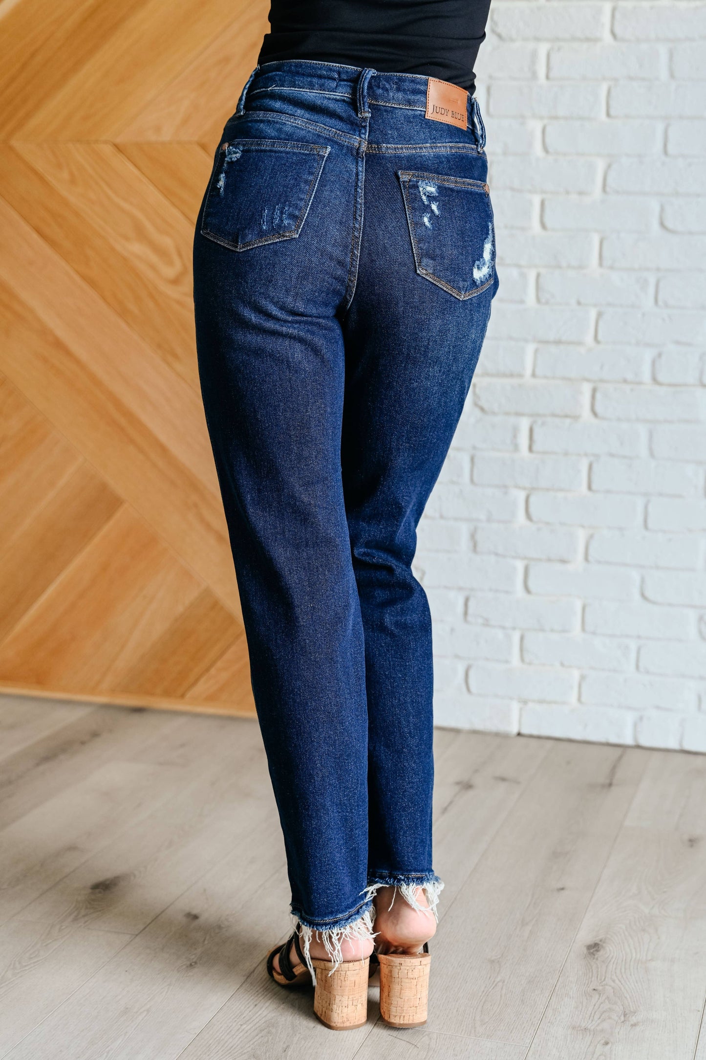 Judy Blue 88819 High Rise Rigid Magic Distressed Straight Jeans