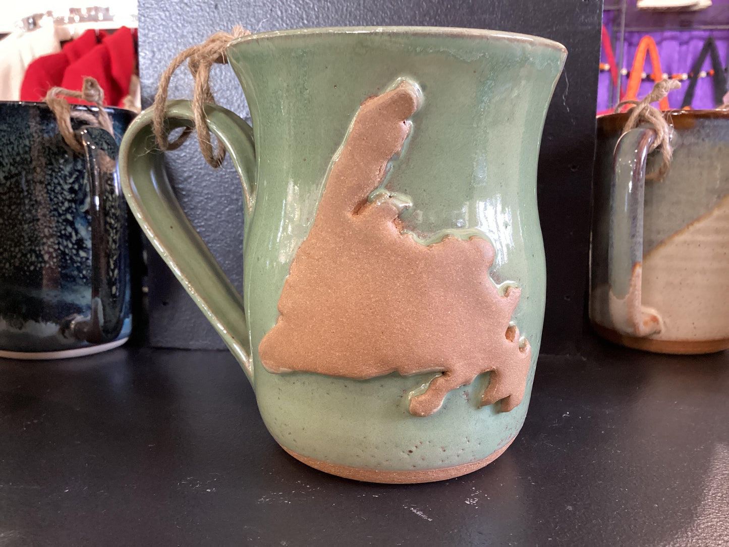 Chad keen curvy NL island pottery mug