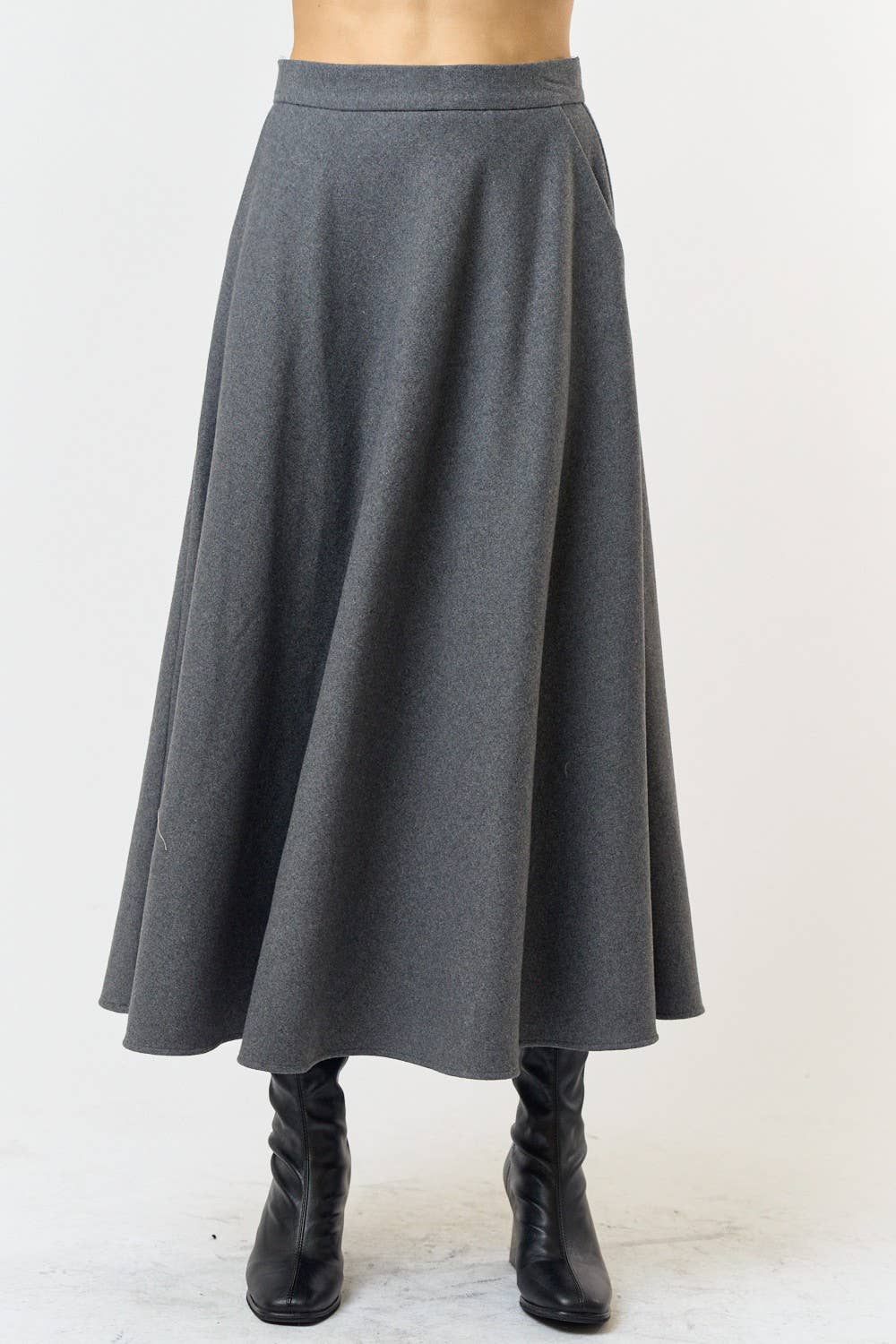 Lalavon WOOL FLARED MIDI SKIRT