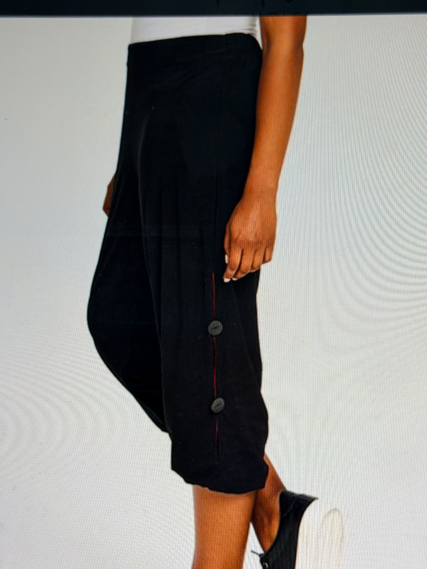 Red Coral Split Button Capri Pants