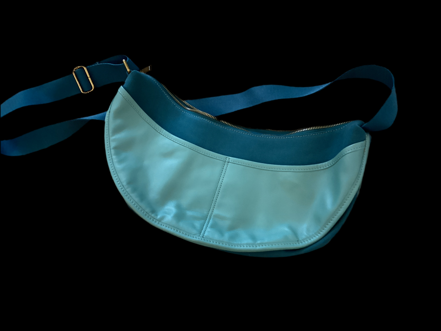 Armoir Leather Fortune Crossbody