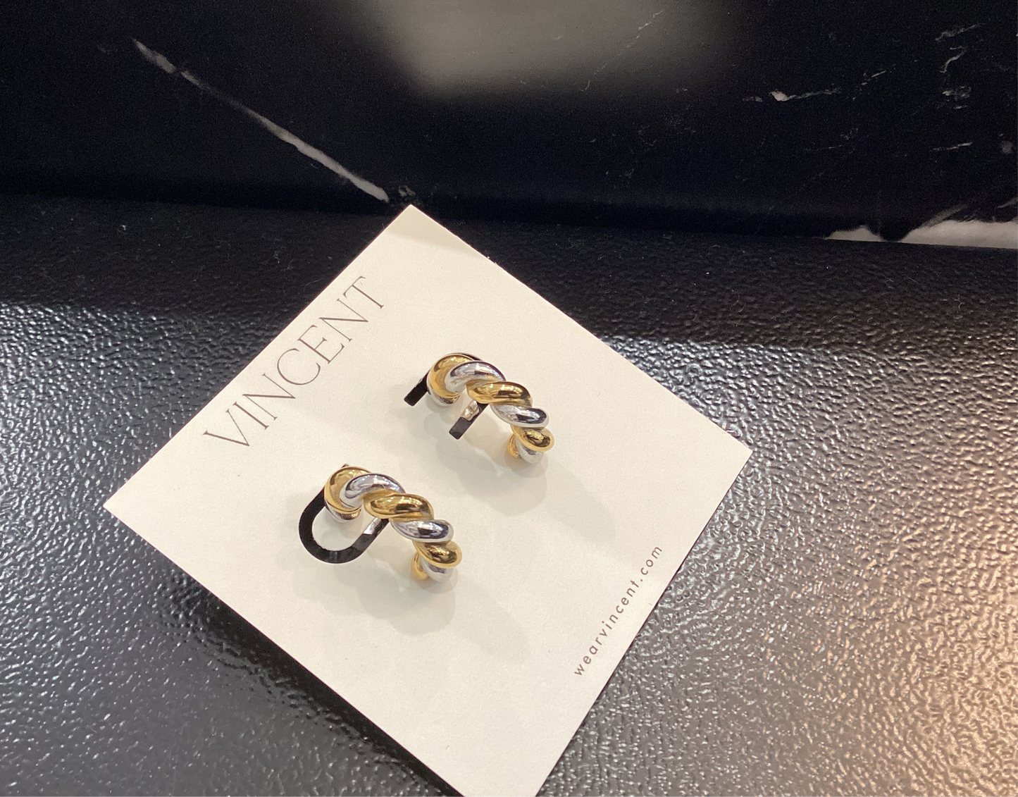 Vincent Taya Twisted Hoop earrings