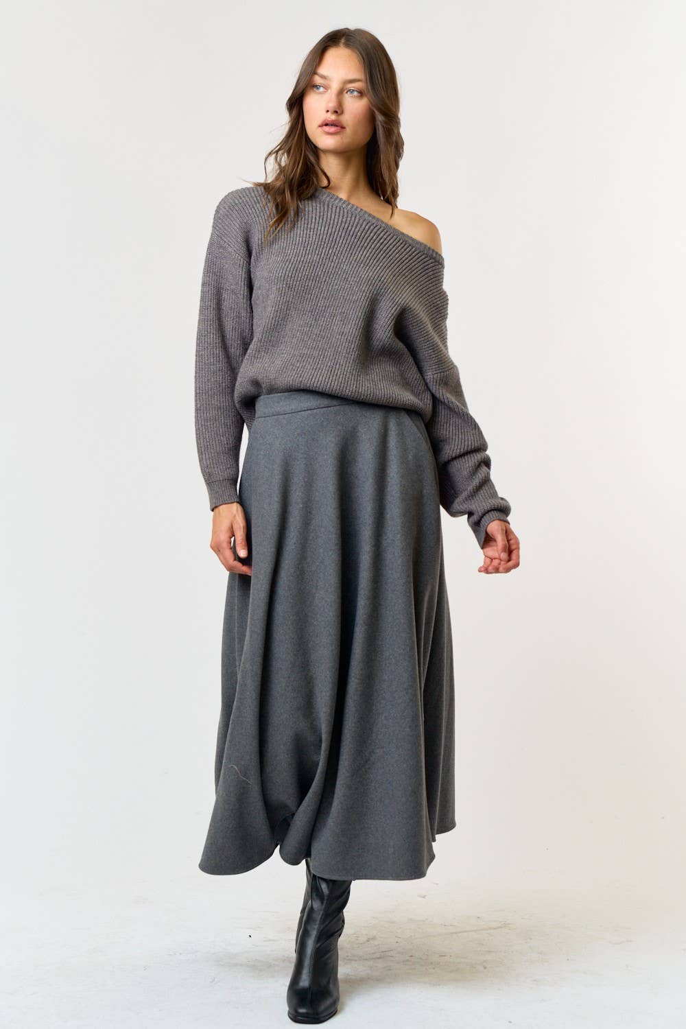 Lalavon WOOL FLARED MIDI SKIRT