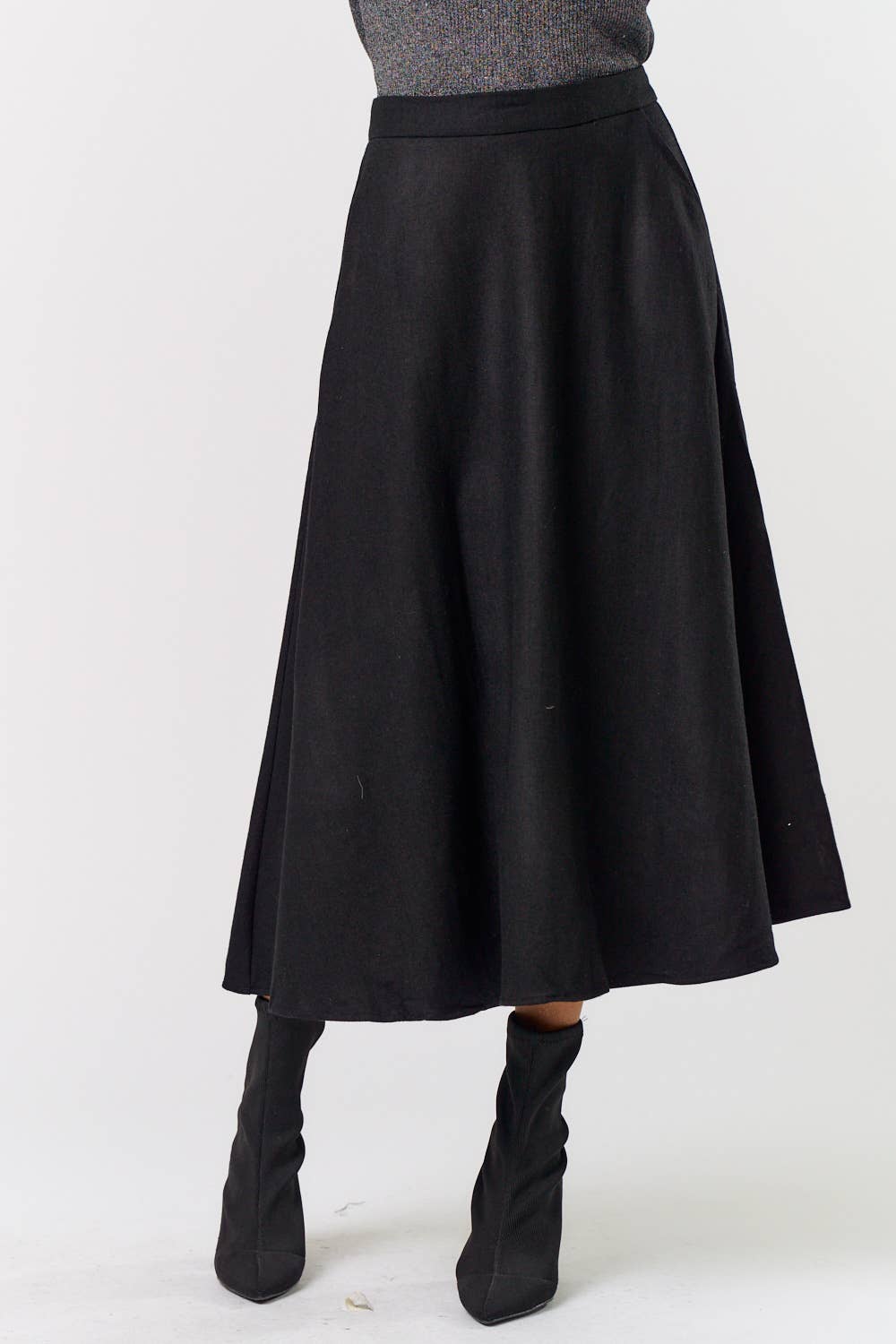 Lalavon WOOL FLARED MIDI SKIRT