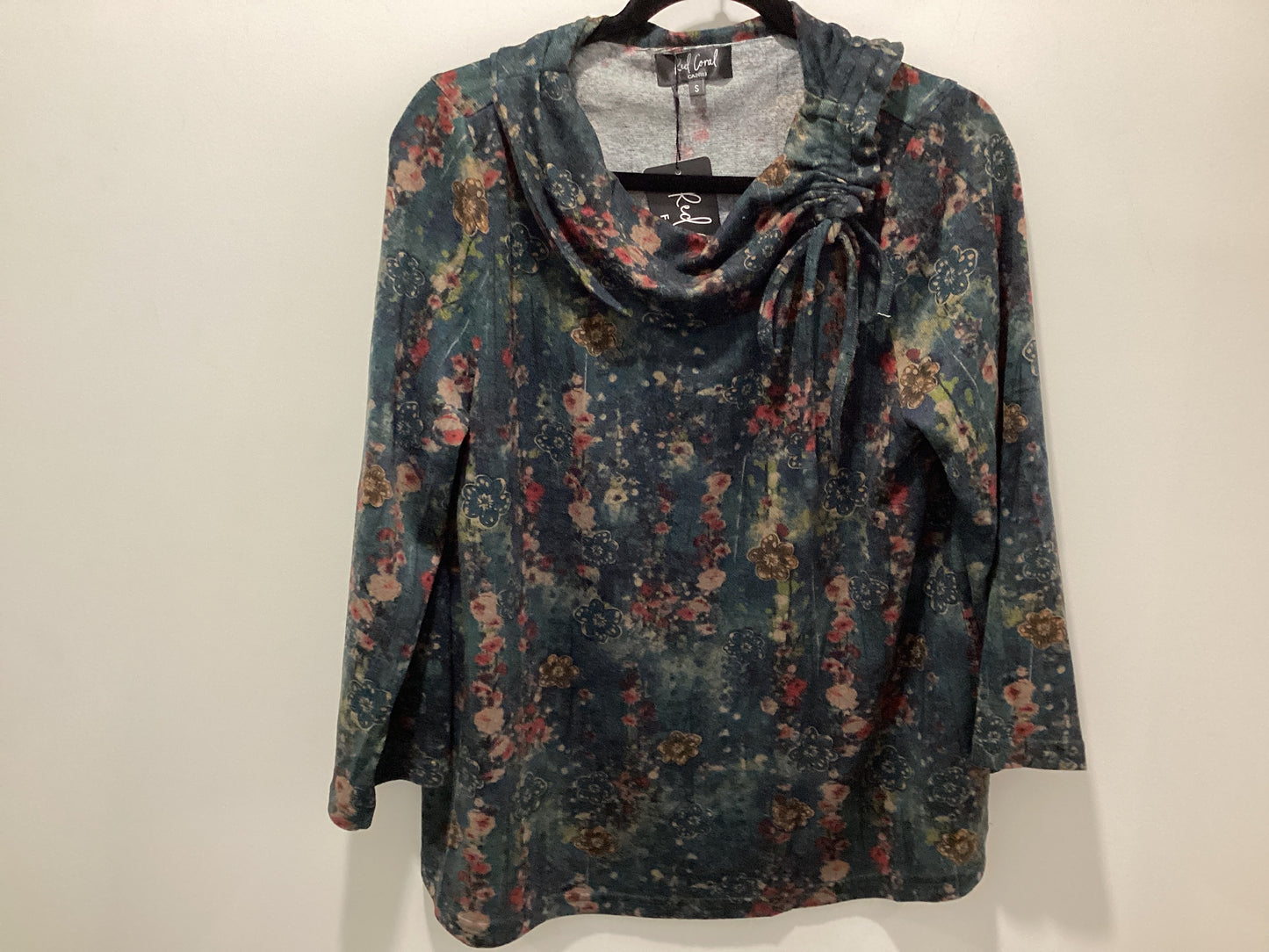 Red Coral 3/4 Sleeve oversized top with Flowers