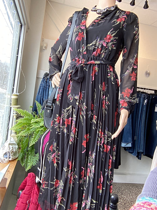 Papillon Floral Pleated Dress