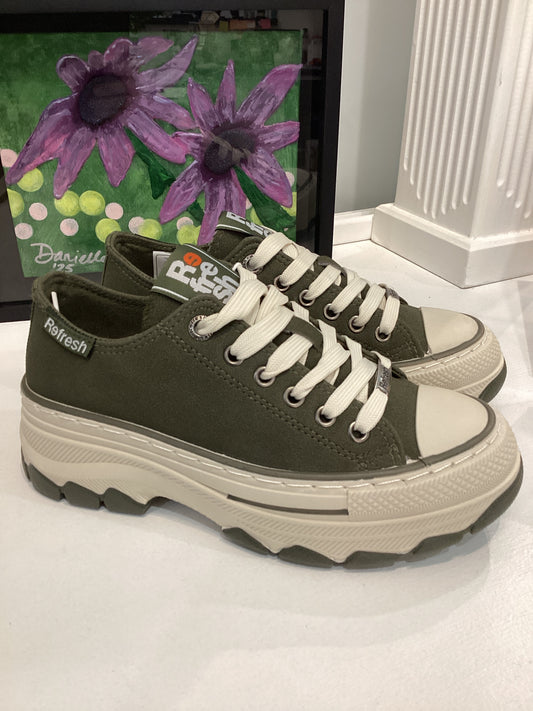 Refresh vegan khaki sneakers