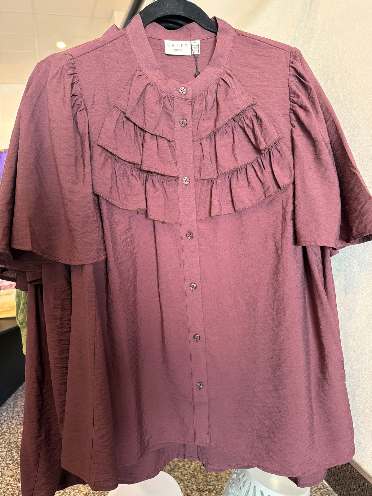 KC Nicola Ruffle SS Top