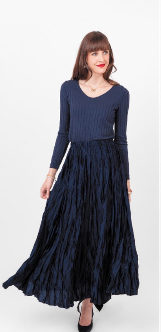 Me & Gee Navy Crinkle Pull on Skirt