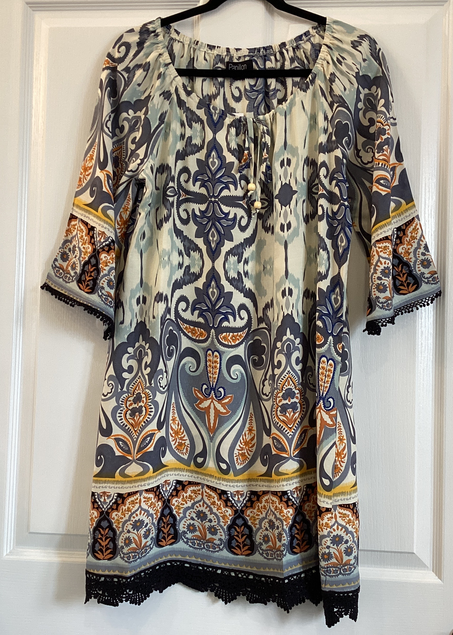 Papillon global boarder print off shoulder