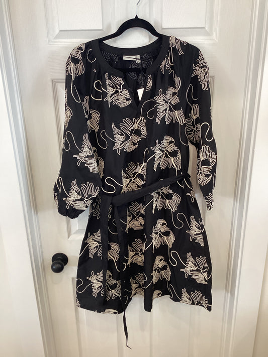 Kaffe Curve dress black with cream embroidery ￼