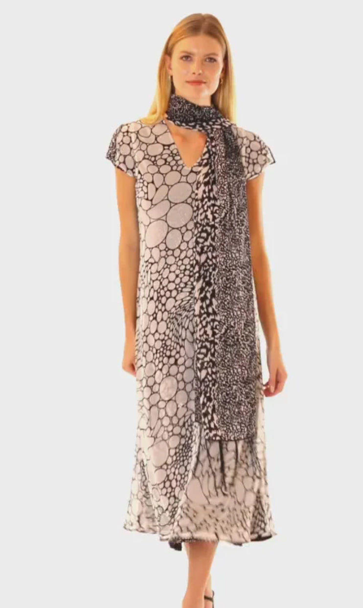 Miss Nikky Reversible Dress with Cap Sleeve 285